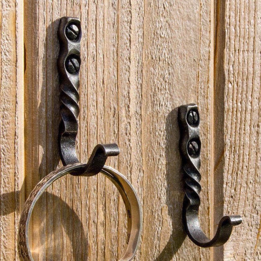 Village Wrought Iron Wh-243-s Pointer Wall Hook Small